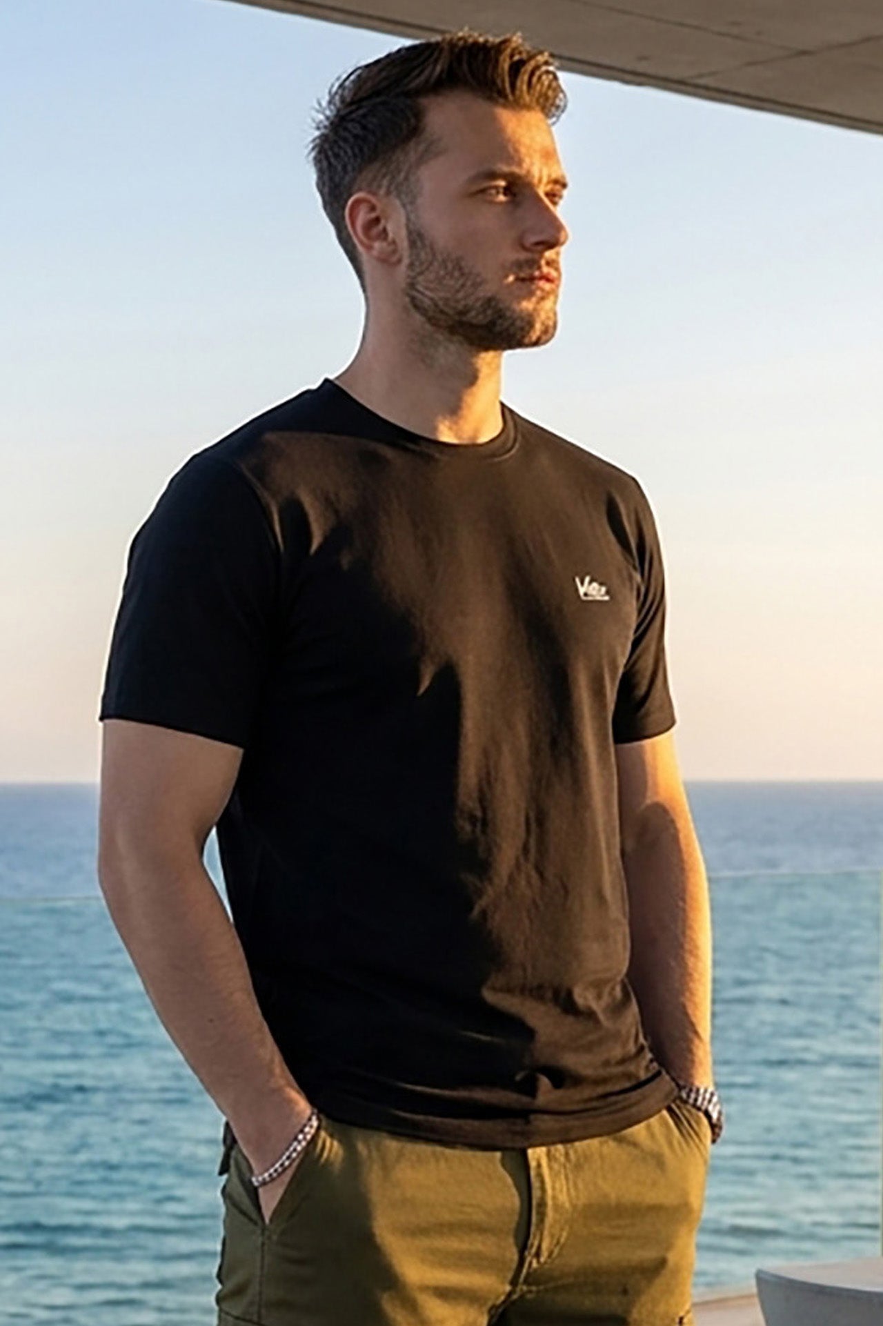 VIVE Black Seem Detail Cotton T-Shirt