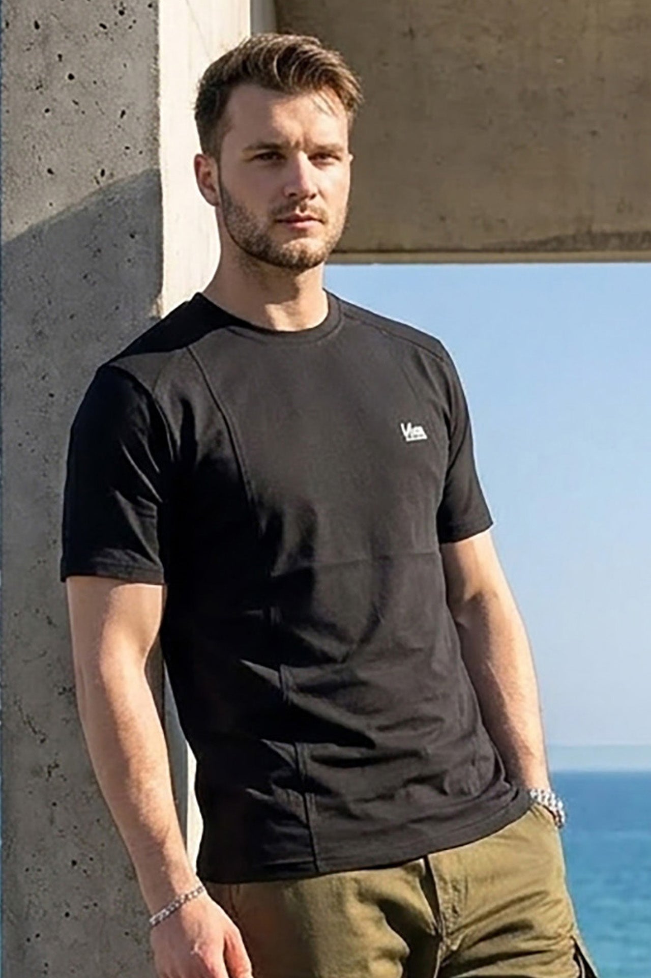 VIVE Black Seem Detail Cotton T-Shirt