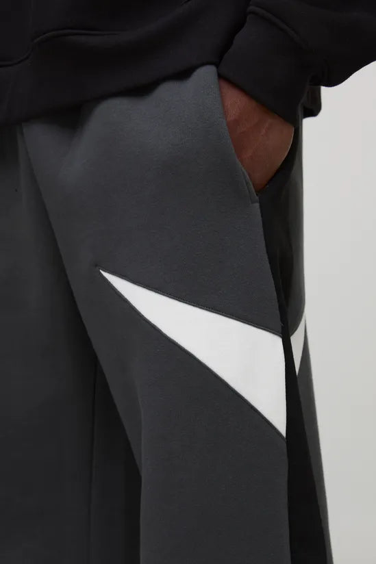 Wide Leg Panelled Jogger