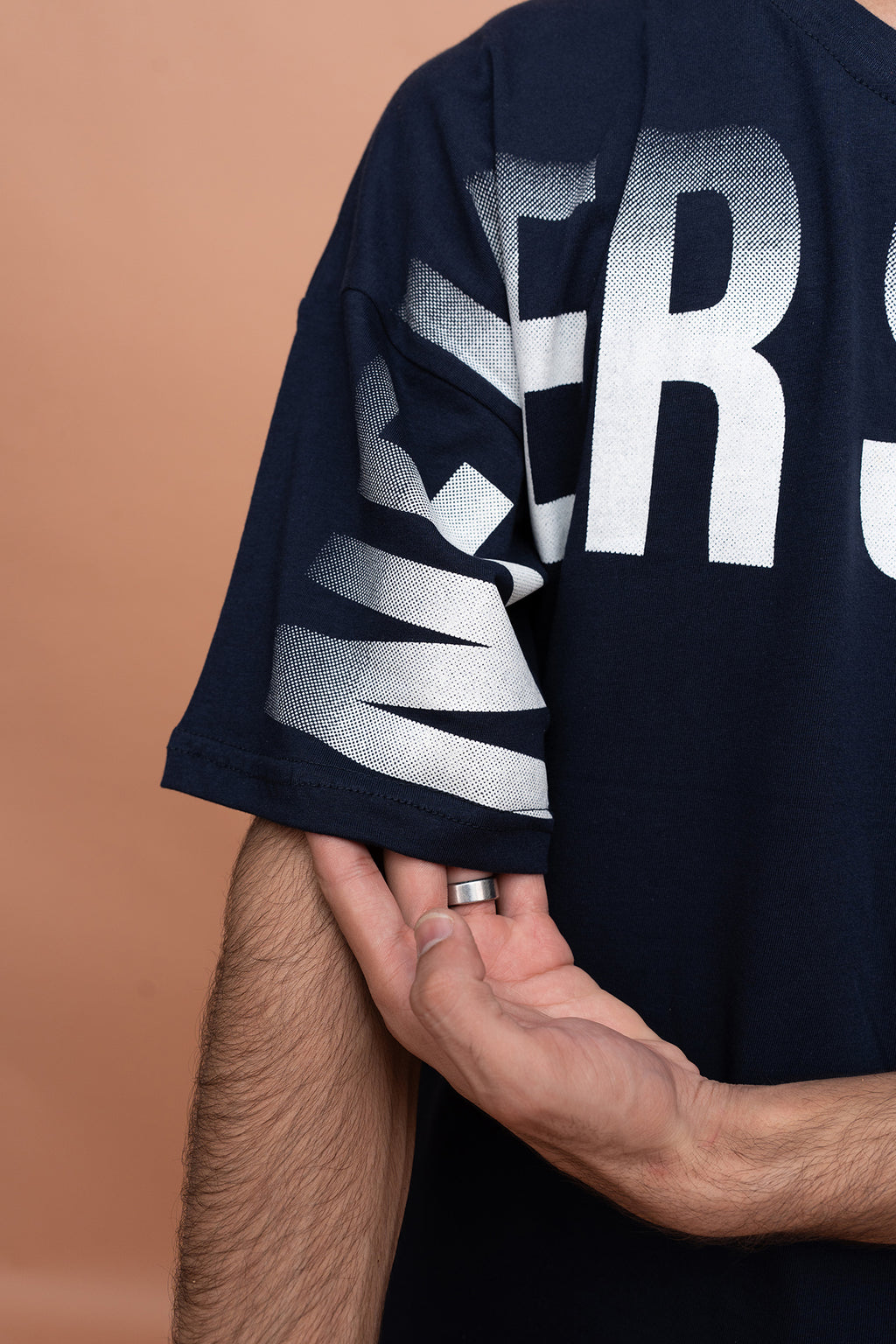 Premium VIVE cotton jersey Never Settle graphic T-shirt paired with soft stretchable cotton terry trousers for everyday wear.