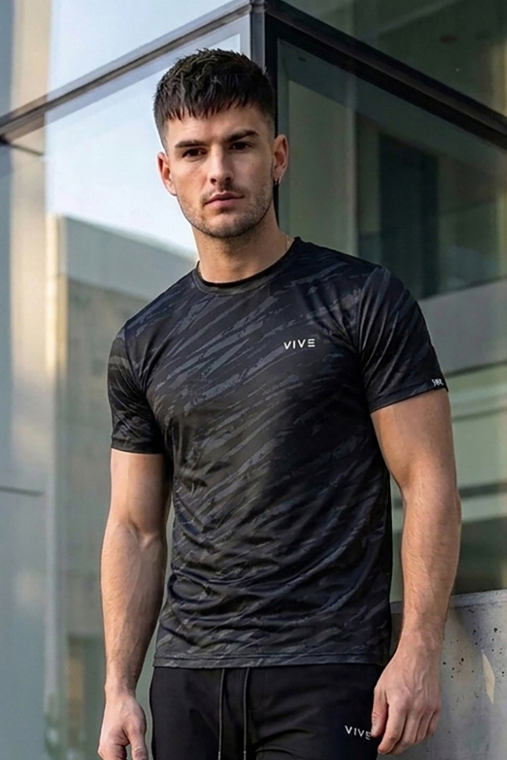 VIVE Activewear Training Tee - Black