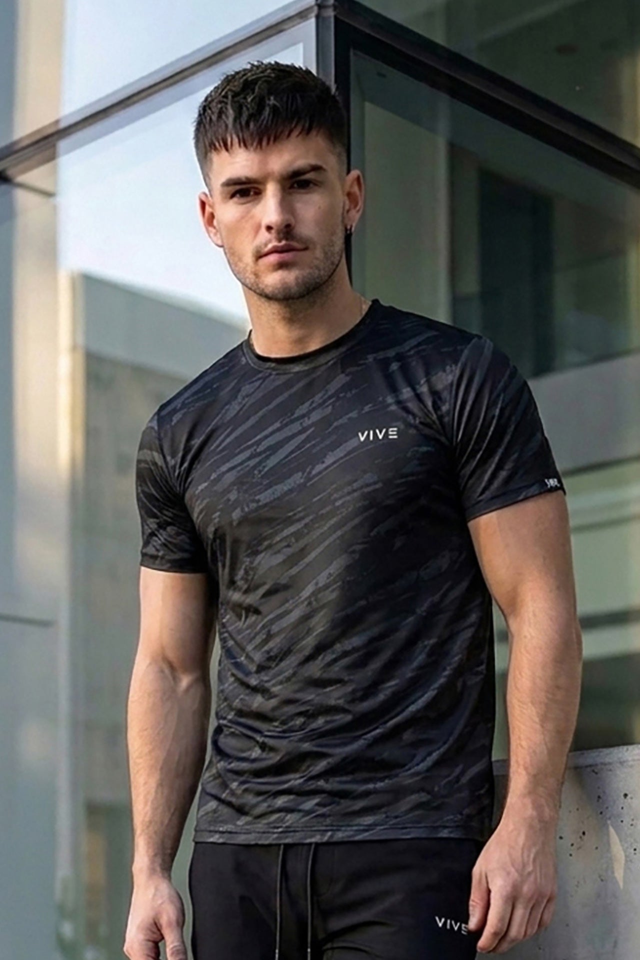 VIVE Activewear Training Tee - Black