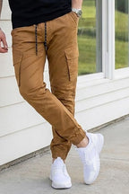 VIVE Camel men's multi-pocket cargo pants for casual and streetwear outfits.