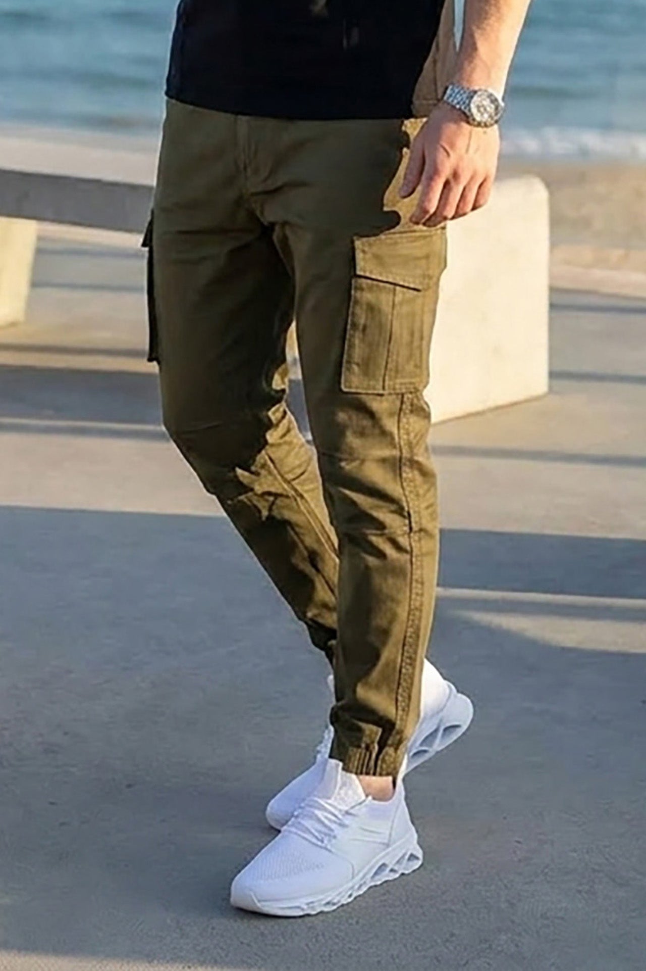 VIVE Olive regular fit cargo pant with functional multiple pockets.